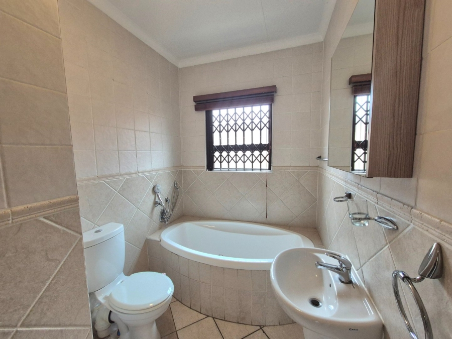 3 Bedroom Property for Sale in Vanderbijlpark SW 5 Gauteng