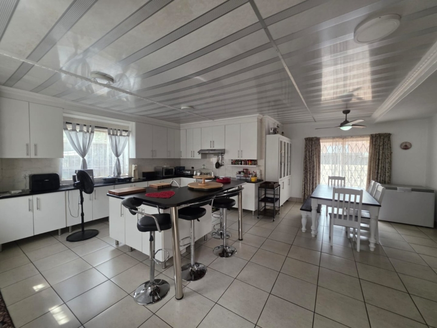 4 Bedroom Property for Sale in Selection Park Gauteng