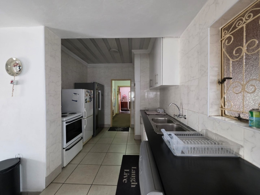 4 Bedroom Property for Sale in Selection Park Gauteng