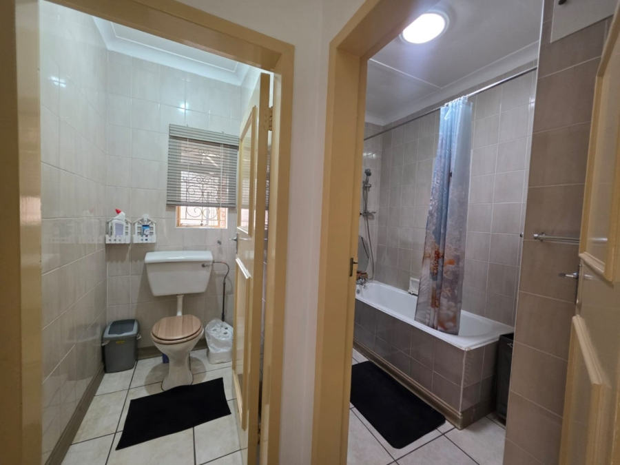 4 Bedroom Property for Sale in Selection Park Gauteng