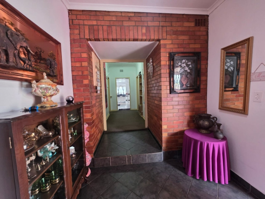 4 Bedroom Property for Sale in Selection Park Gauteng
