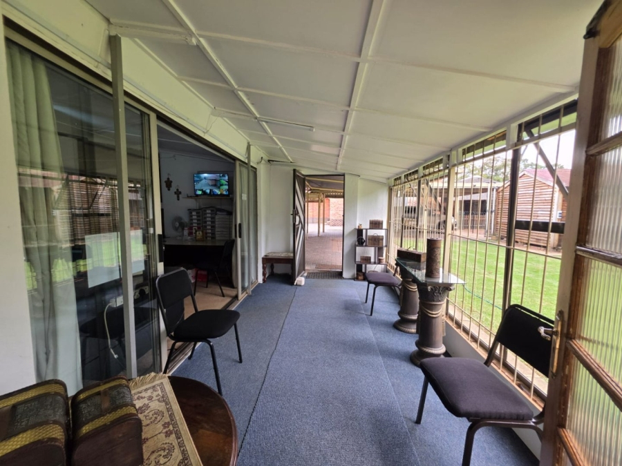 4 Bedroom Property for Sale in Selection Park Gauteng