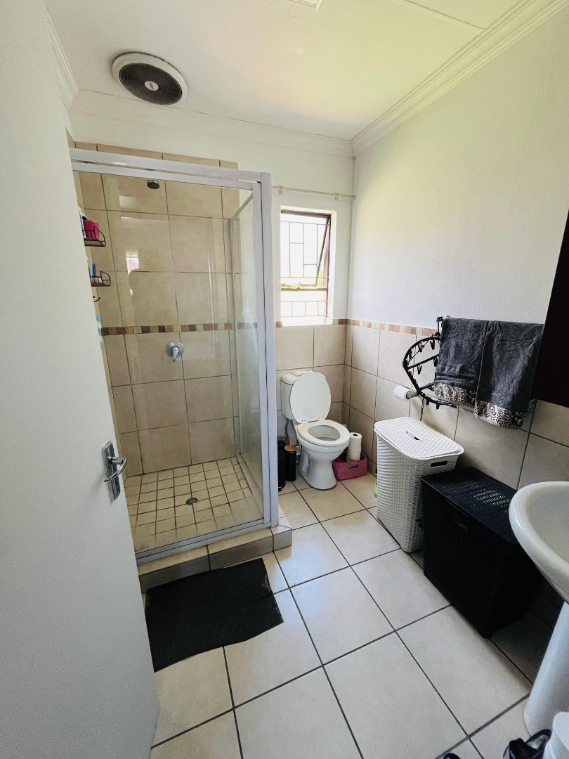 3 Bedroom Property for Sale in Kosmosdal Gauteng