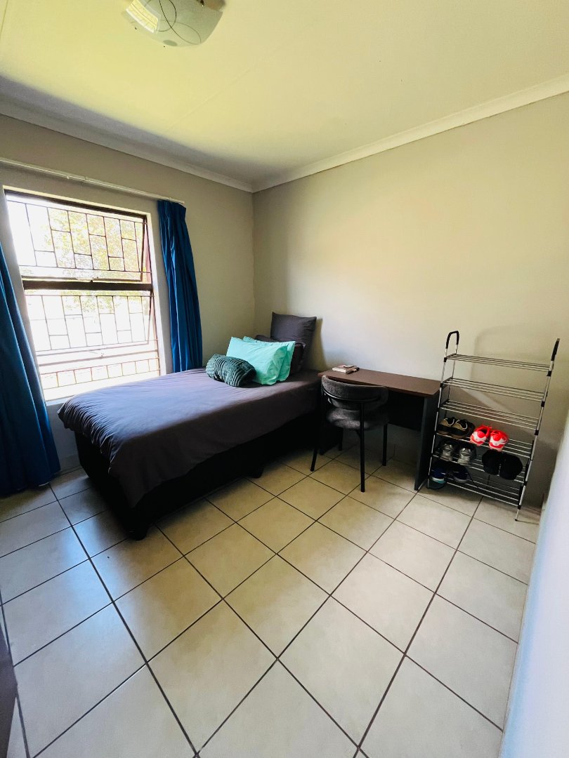 3 Bedroom Property for Sale in Kosmosdal Gauteng