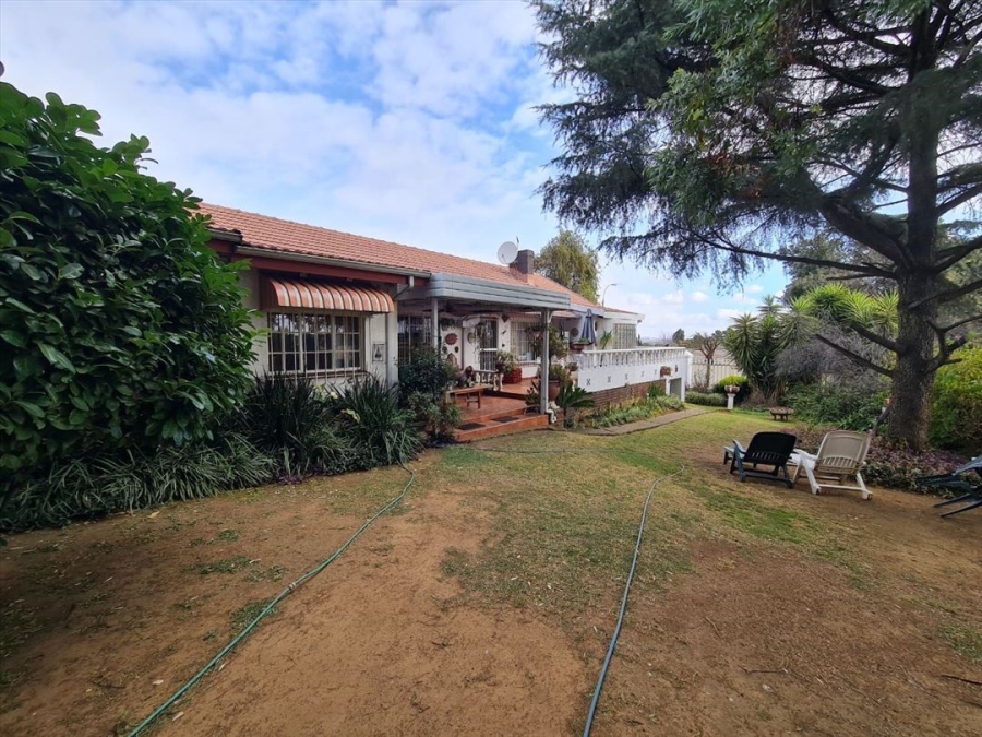 3 Bedroom Property for Sale in Esther Park Gauteng