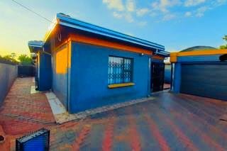 3 Bedroom Property for Sale in Simunye Gauteng
