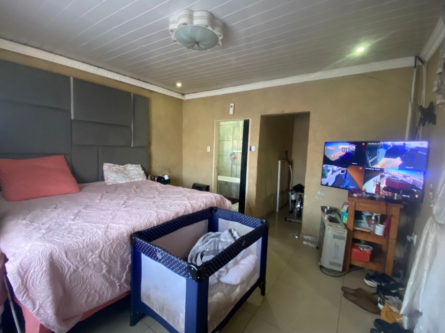 3 Bedroom Property for Sale in Simunye Gauteng