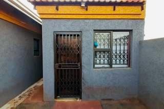 3 Bedroom Property for Sale in Simunye Gauteng