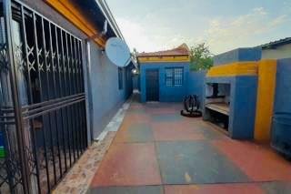 3 Bedroom Property for Sale in Simunye Gauteng