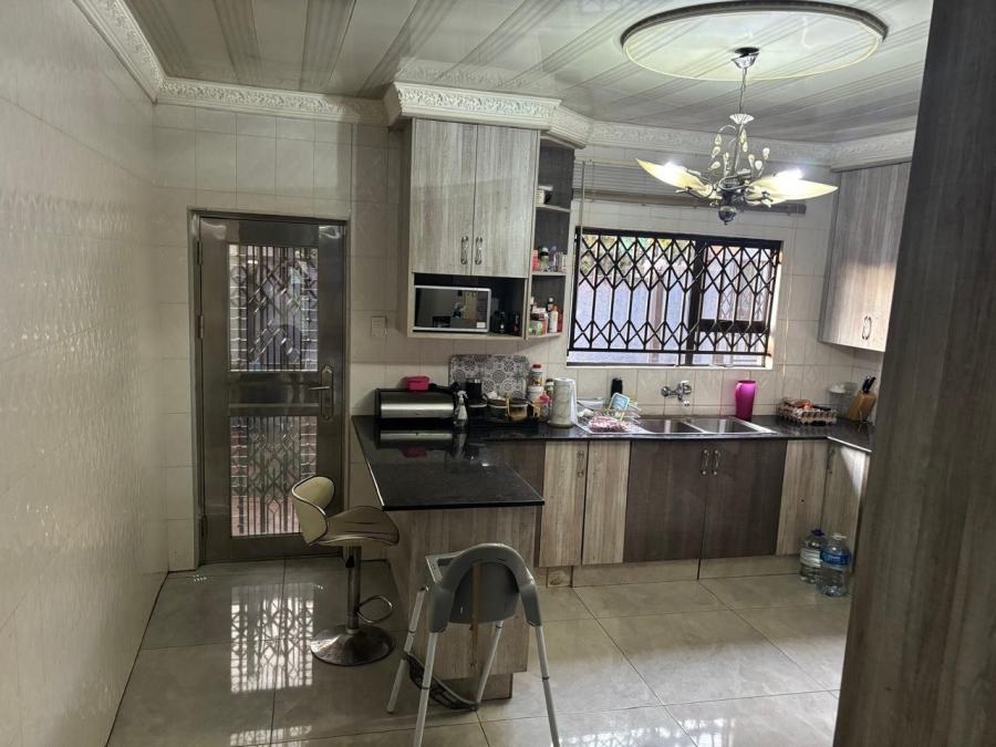 3 Bedroom Property for Sale in Simunye Gauteng