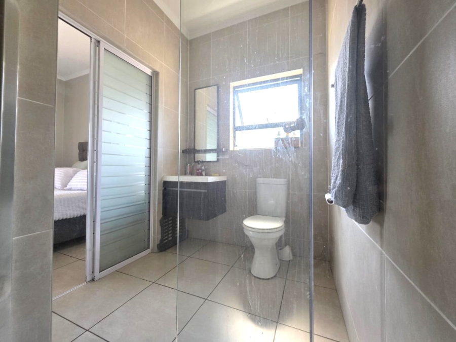 1 Bedroom Property for Sale in Longmeadow Gauteng