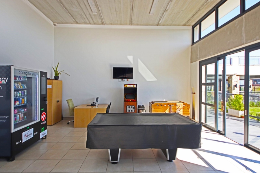 1 Bedroom Property for Sale in Modderfontein Gauteng
