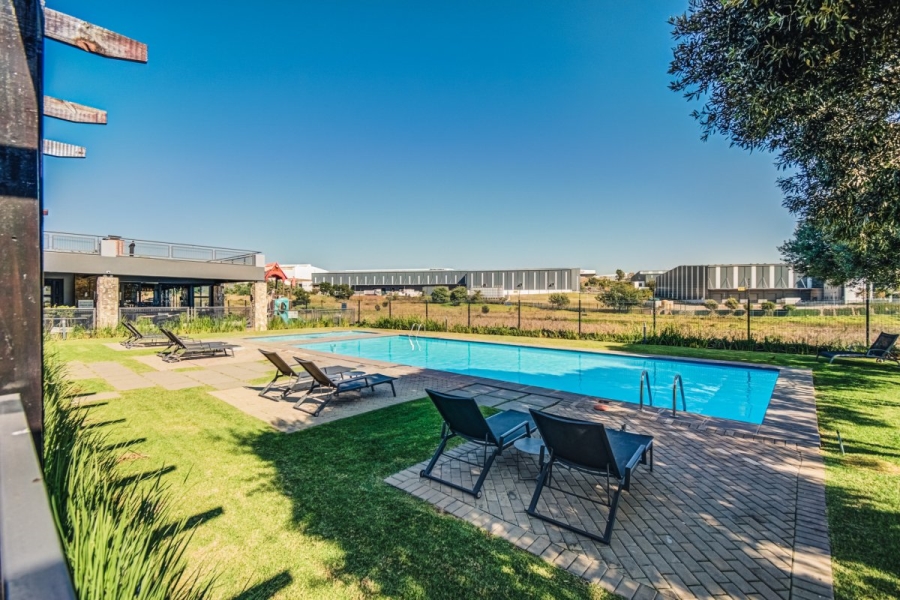 1 Bedroom Property for Sale in Modderfontein Gauteng