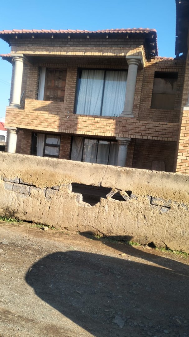 4 Bedroom Property for Sale in Kwenele Gauteng