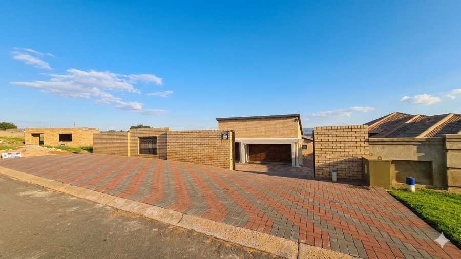 5 Bedroom Property for Sale in Zakariyya Park Gauteng