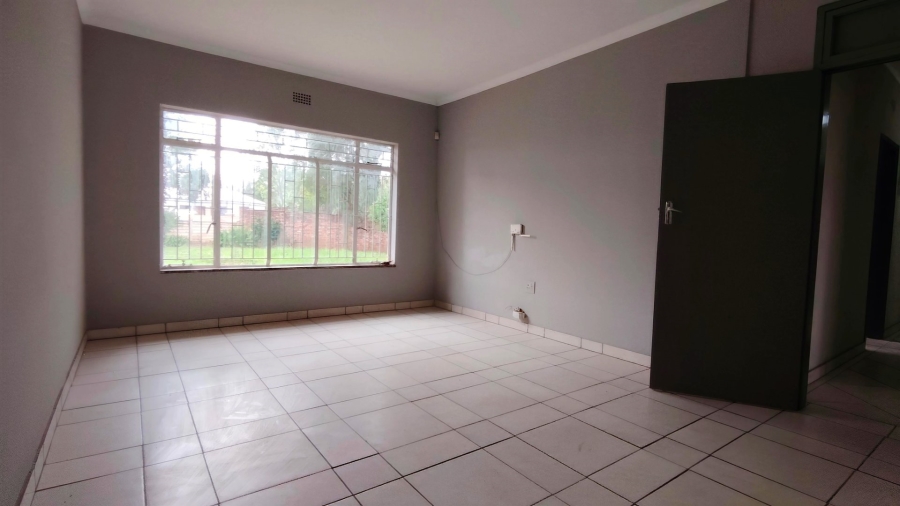 4 Bedroom Property for Sale in Kookrus Gauteng