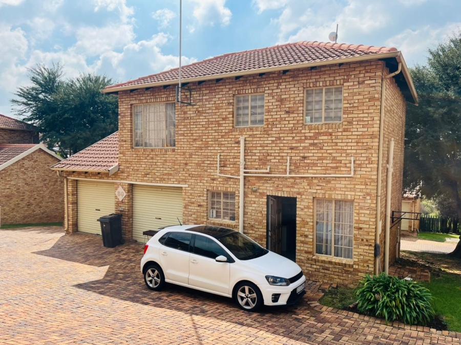 3 Bedroom Property for Sale in Elandspark Gauteng