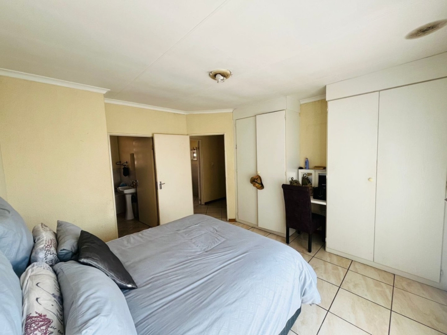3 Bedroom Property for Sale in Elandspark Gauteng