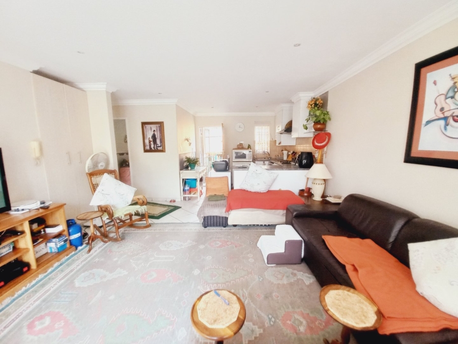 2 Bedroom Property for Sale in Illiondale Gauteng