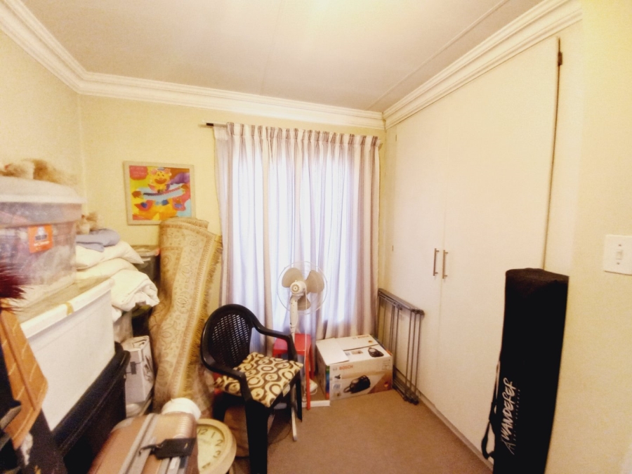 2 Bedroom Property for Sale in Illiondale Gauteng