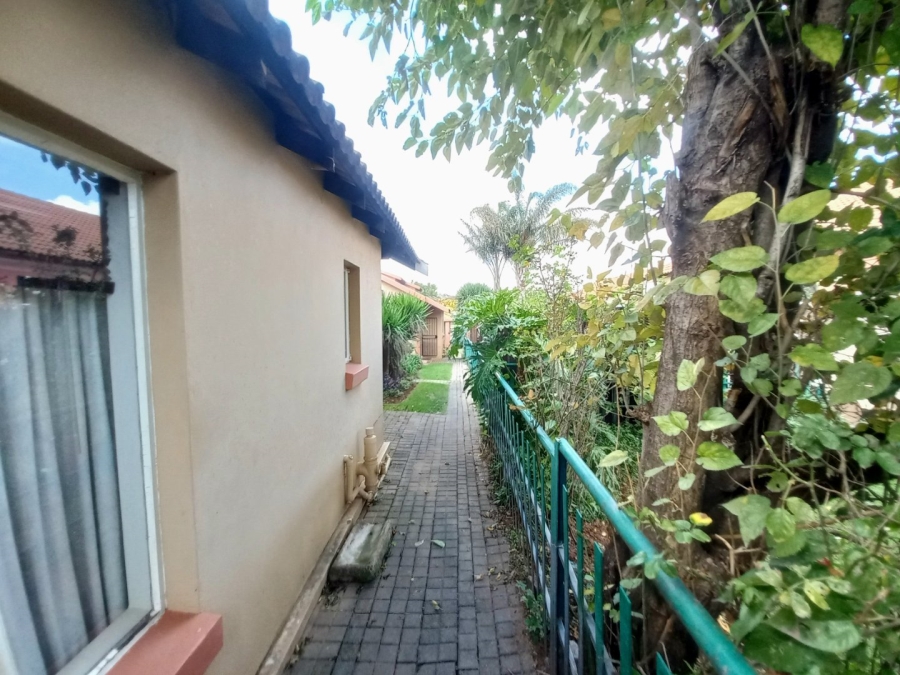 2 Bedroom Property for Sale in Illiondale Gauteng