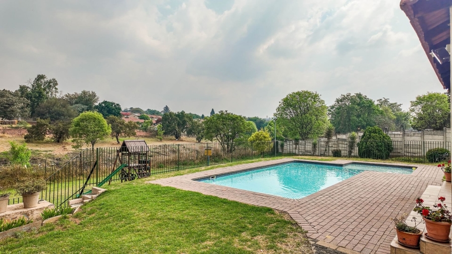 3 Bedroom Property for Sale in Rembrandt Park Gauteng