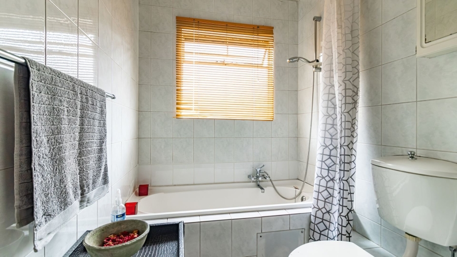 3 Bedroom Property for Sale in Rembrandt Park Gauteng