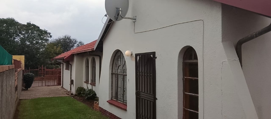 To Let  Bedroom Property for Rent in Kagiso Gauteng