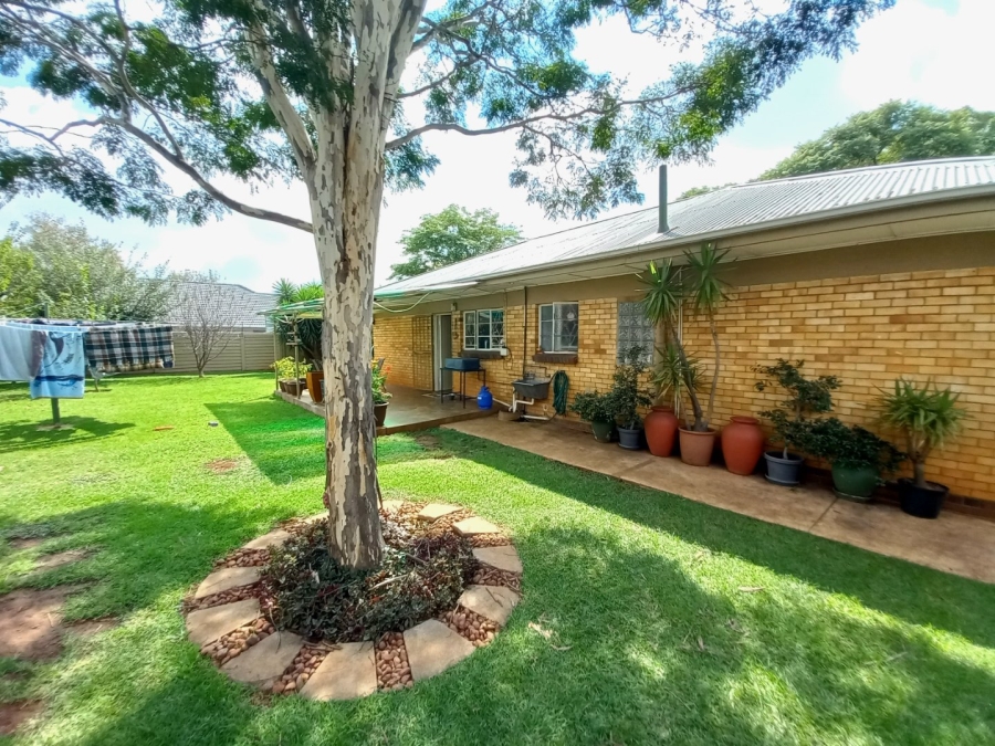 3 Bedroom Property for Sale in Edendale Gauteng