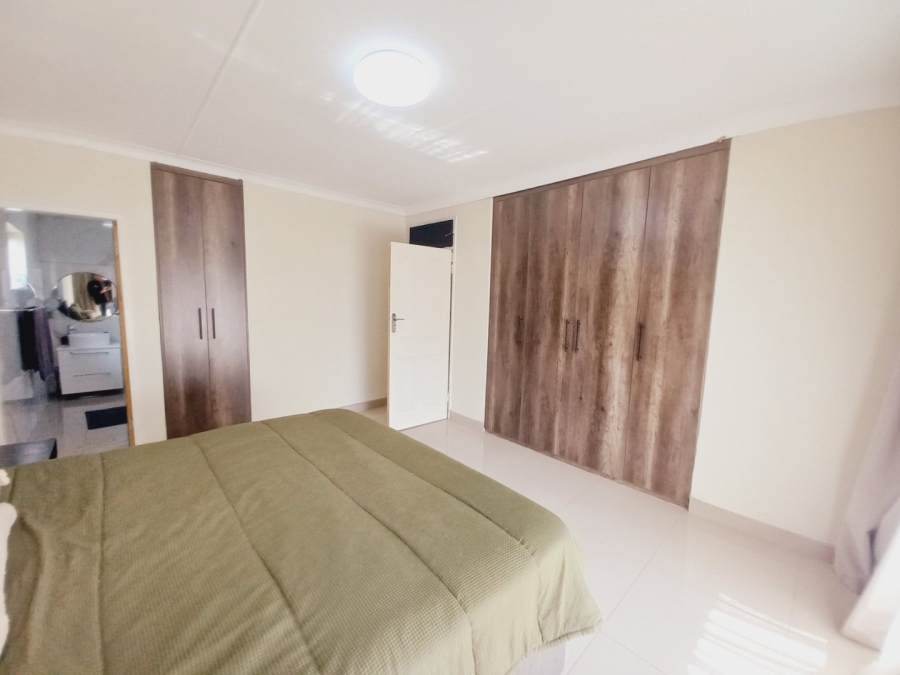 3 Bedroom Property for Sale in Buurendal Gauteng