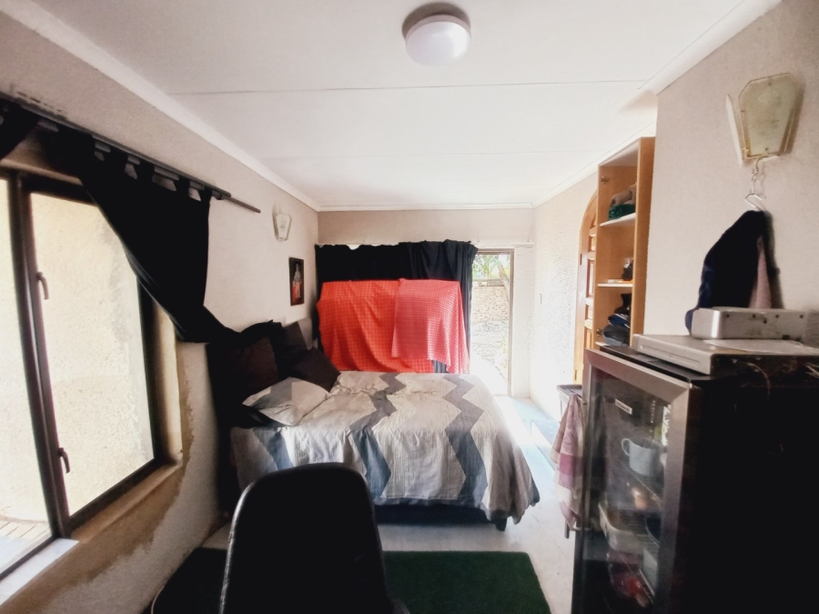 3 Bedroom Property for Sale in Buurendal Gauteng