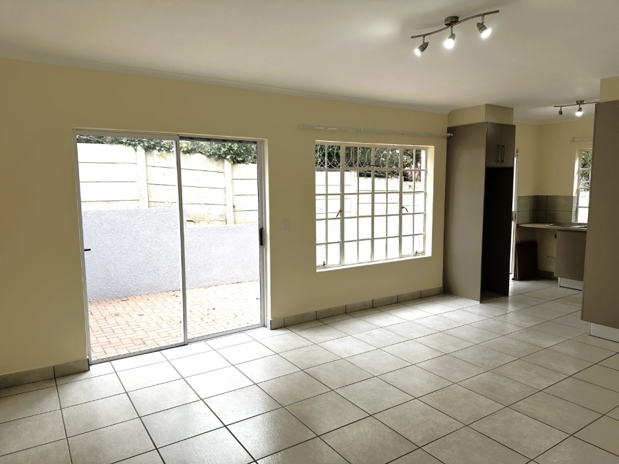 2 Bedroom Property for Sale in Weltevreden Park Gauteng