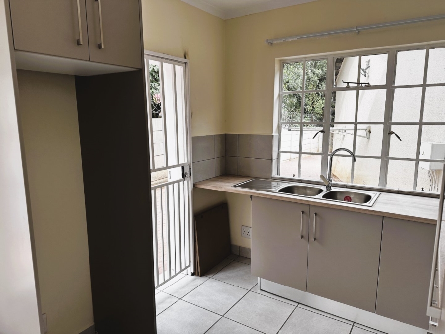 2 Bedroom Property for Sale in Weltevreden Park Gauteng