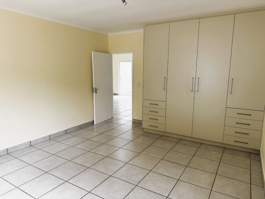 2 Bedroom Property for Sale in Weltevreden Park Gauteng