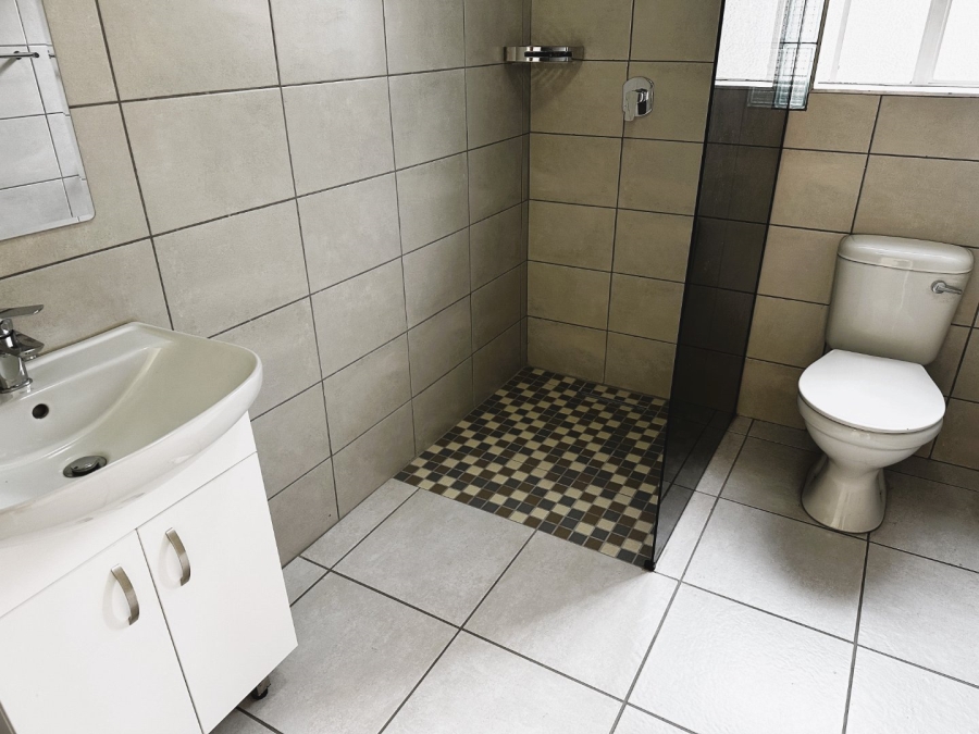 2 Bedroom Property for Sale in Weltevreden Park Gauteng