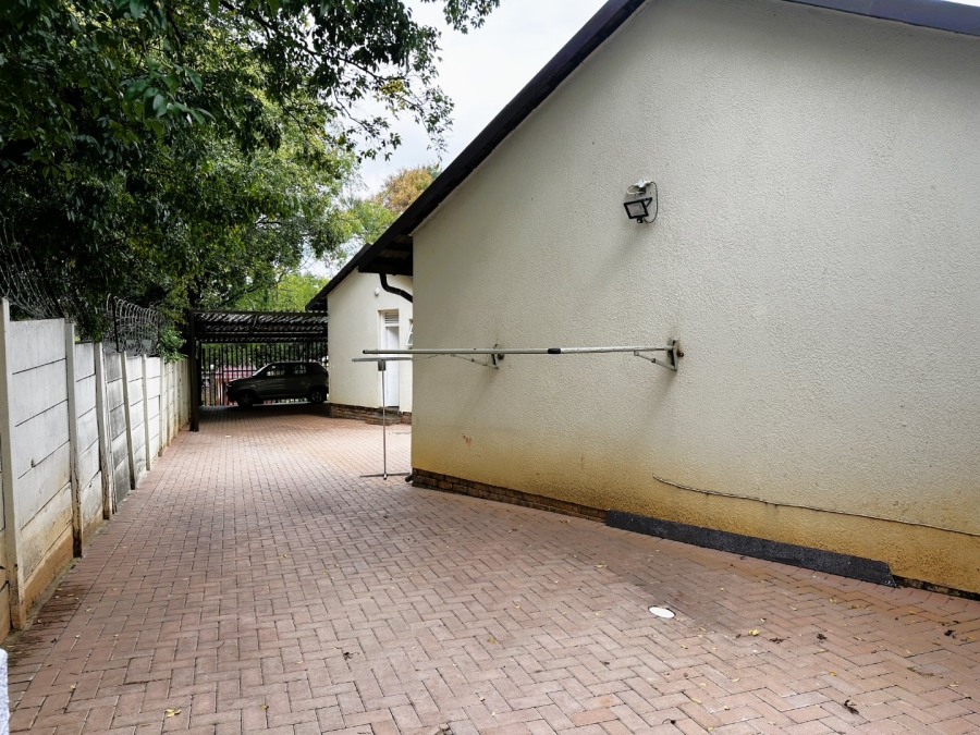 2 Bedroom Property for Sale in Weltevreden Park Gauteng