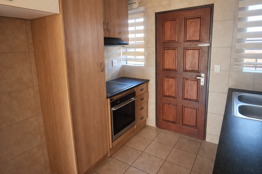 3 Bedroom Property for Sale in Thatchfield Hills Gauteng