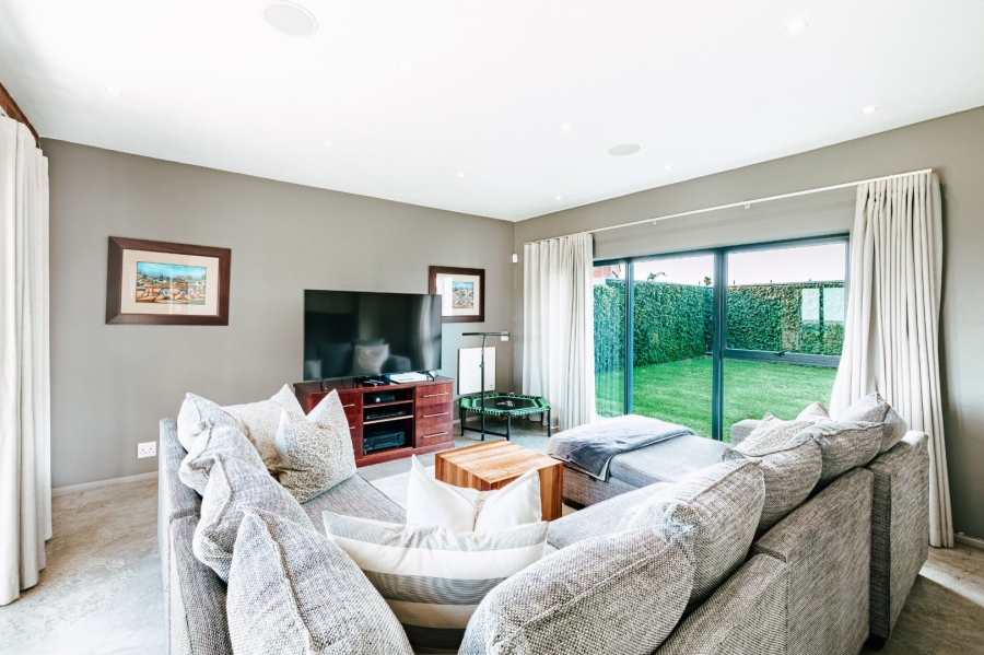 11 Bedroom Property for Sale in Grootfontein Ah Gauteng