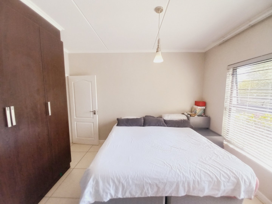 3 Bedroom Property for Sale in Greenstone Hill Gauteng