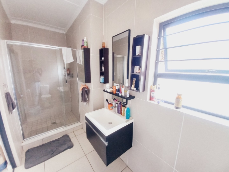 3 Bedroom Property for Sale in Greenstone Hill Gauteng