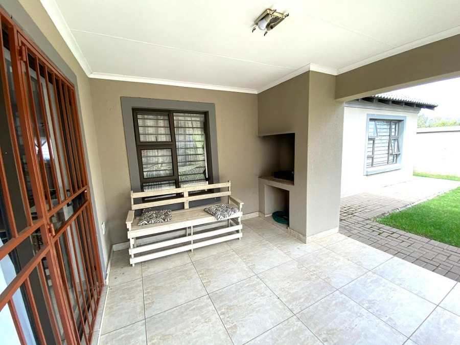 To Let 3 Bedroom Property for Rent in Eldorette Gauteng
