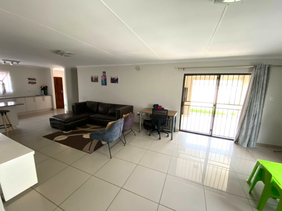 To Let 3 Bedroom Property for Rent in Eldorette Gauteng