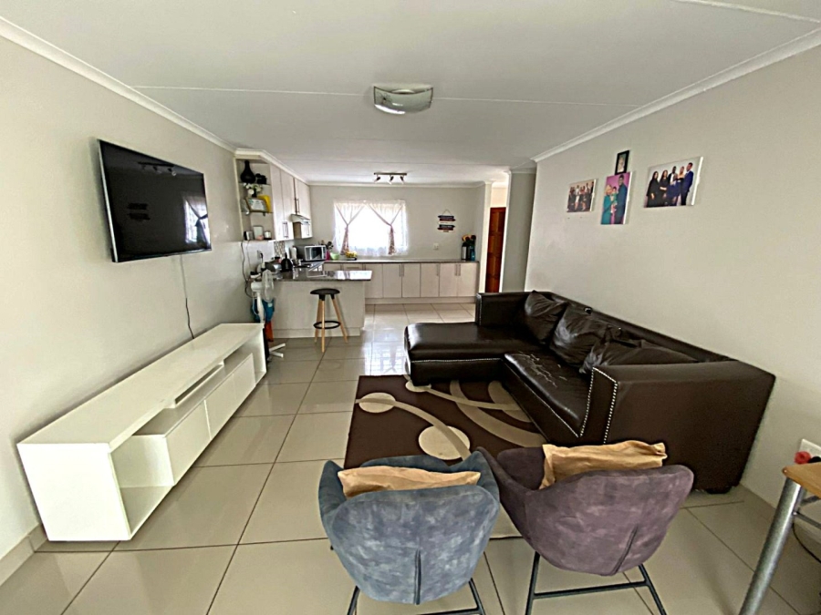 To Let 3 Bedroom Property for Rent in Eldorette Gauteng