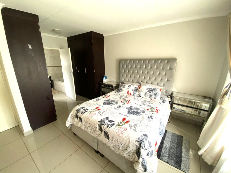 To Let 3 Bedroom Property for Rent in Eldorette Gauteng