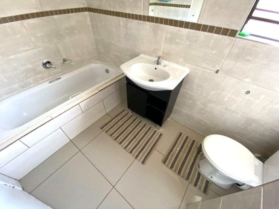 To Let 3 Bedroom Property for Rent in Eldorette Gauteng