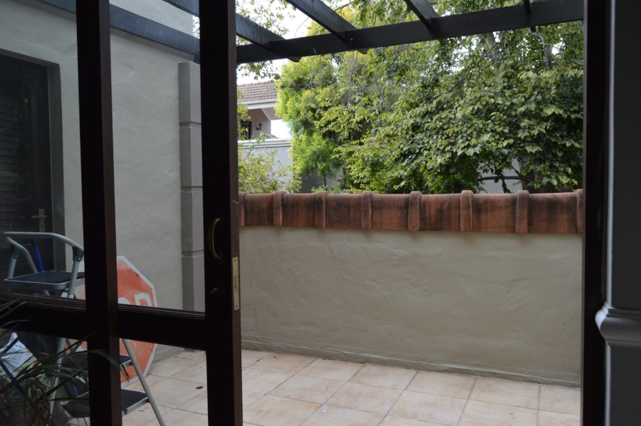 2 Bedroom Property for Sale in Douglasdale Gauteng