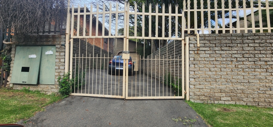 4 Bedroom Property for Sale in Florida Gauteng