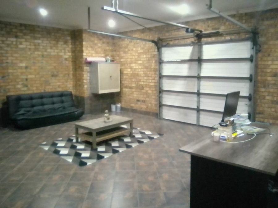 3 Bedroom Property for Sale in Helderwyk Gauteng