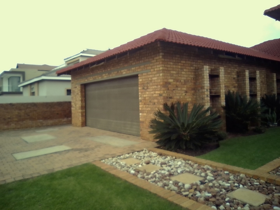3 Bedroom Property for Sale in Helderwyk Gauteng