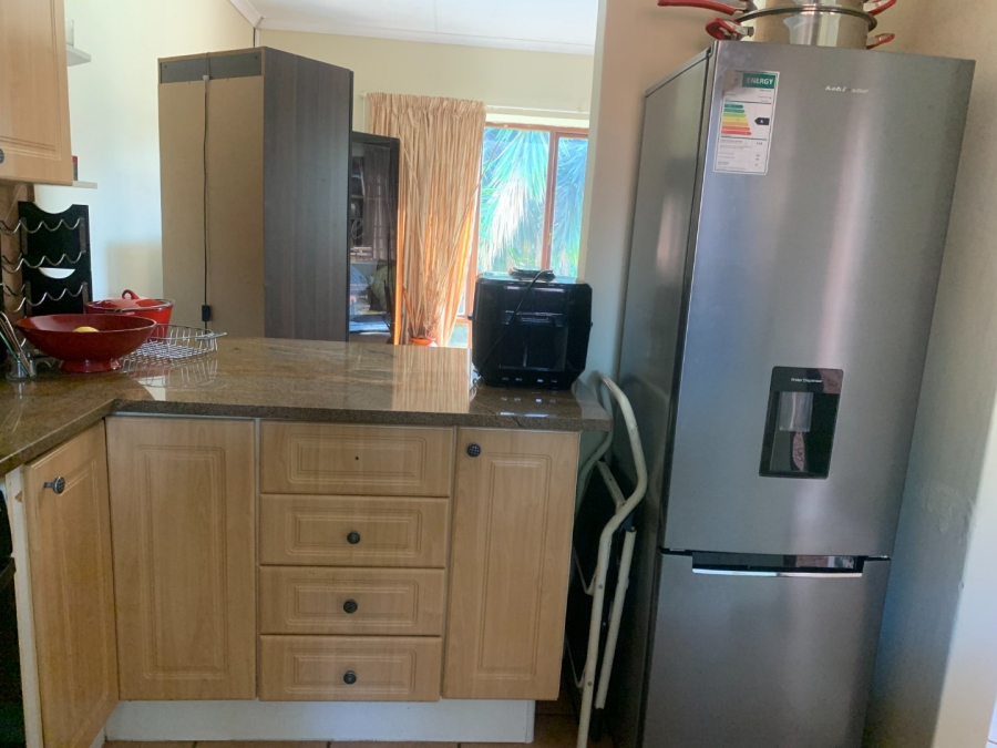 To Let 2 Bedroom Property for Rent in Monavoni Gauteng